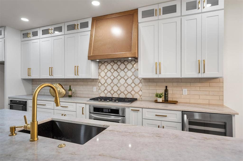 2706 Summerwood Court, McKinney, TX 75072 2706 Summerwood Court, McKinney, TX 75072