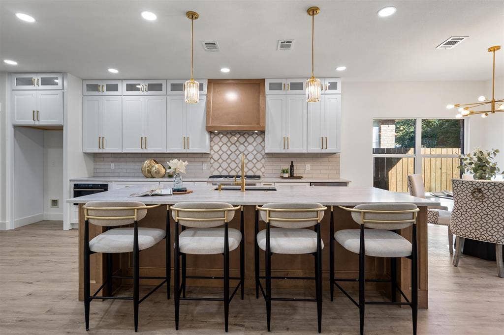 2706 Summerwood Court, McKinney, TX 75072 2706 Summerwood Court, McKinney, TX 75072