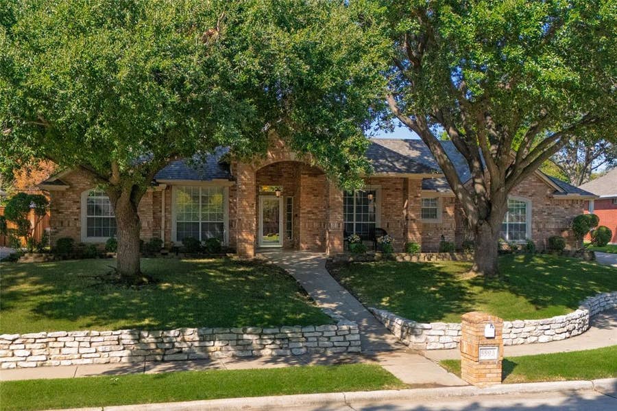 Property photo for 5593 Greenview Court, North Richland Hills, TX