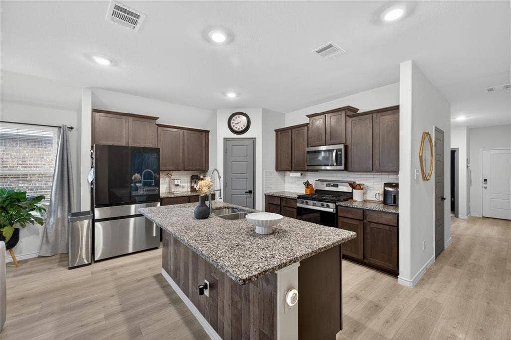 146 Whitetail Way, Caddo Mills, TX 75135