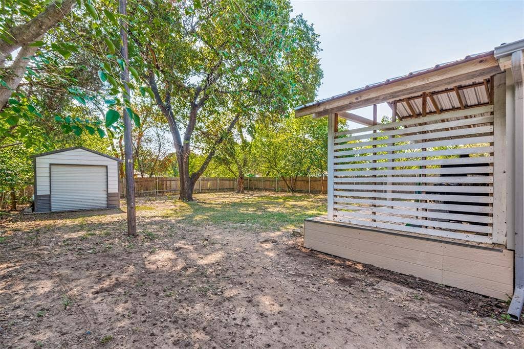 112 Avenue B, Seagoville, TX 75159