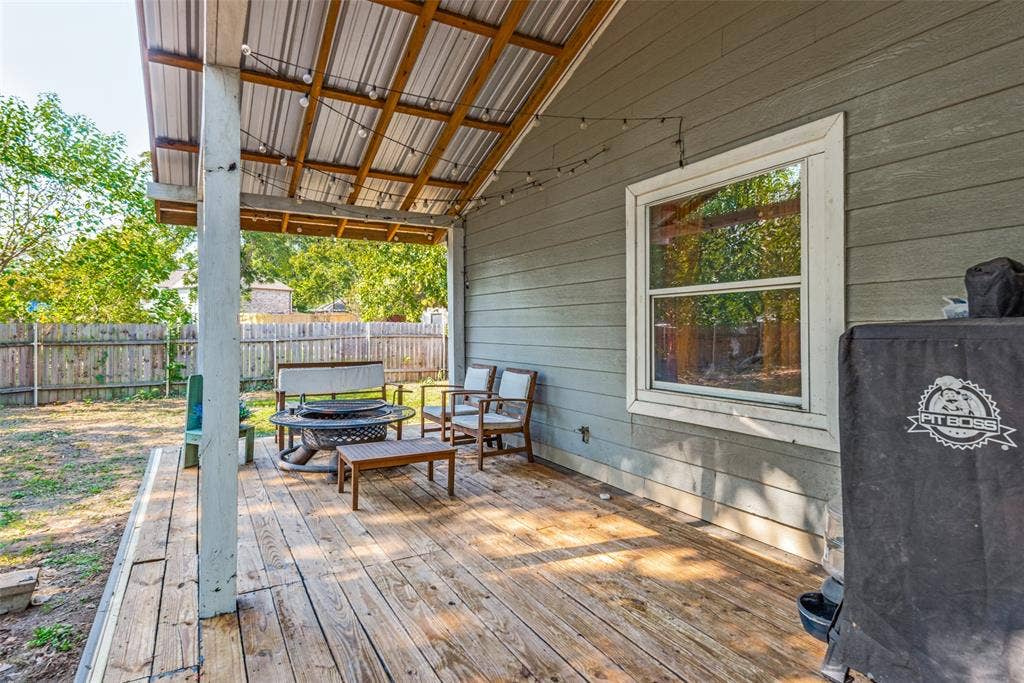 112 Avenue B, Seagoville, TX 75159