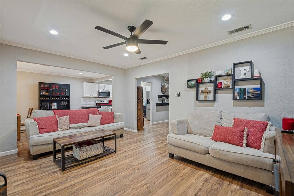 112 Avenue B, Seagoville, TX 75159