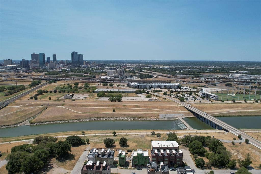 444 Vista Buena Trail, Fort Worth, TX 76111 444 Vista Buena Trail, Fort Worth, TX 76111