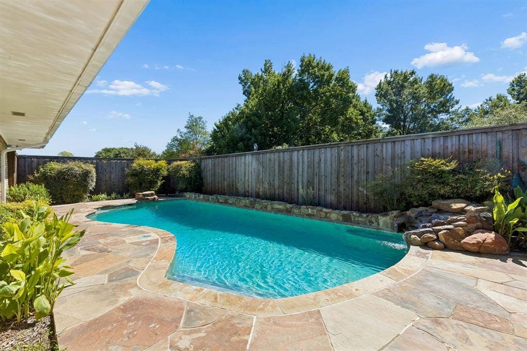 7148 Roundrock Road, Dallas, TX 75248 7148 Roundrock Road, Dallas, TX 75248