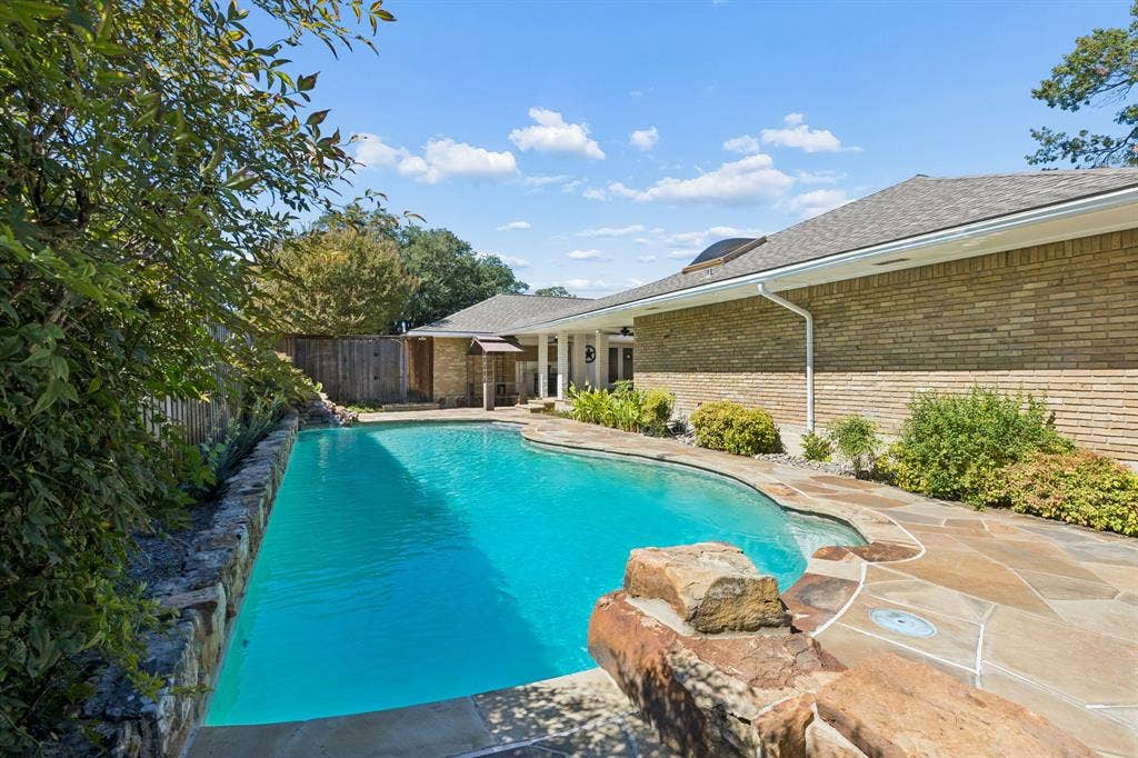 7148 Roundrock Road, Dallas, TX 75248 7148 Roundrock Road, Dallas, TX 75248