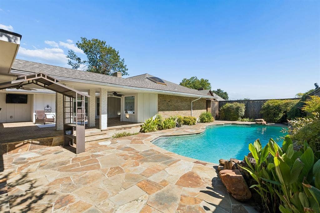 7148 Roundrock Road, Dallas, TX 75248 7148 Roundrock Road, Dallas, TX 75248