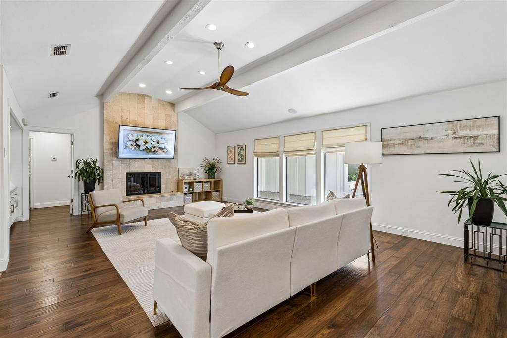7148 Roundrock Road, Dallas, TX 75248 7148 Roundrock Road, Dallas, TX 75248