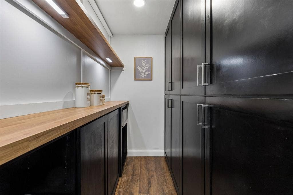 7148 Roundrock Road, Dallas, TX 75248 7148 Roundrock Road, Dallas, TX 75248