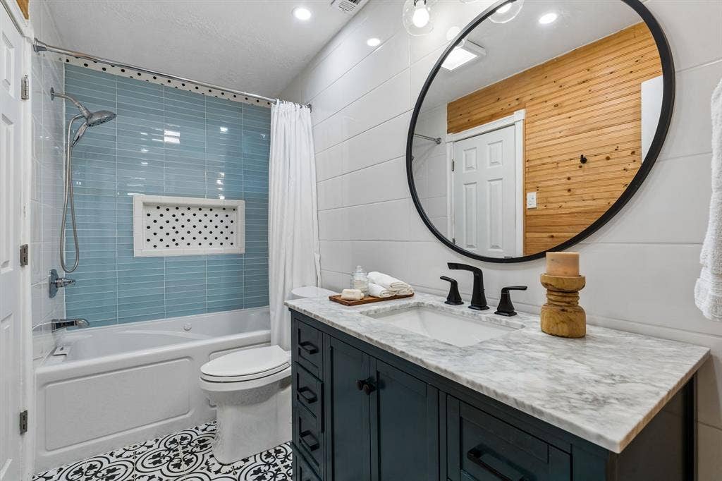 7148 Roundrock Road, Dallas, TX 75248 7148 Roundrock Road, Dallas, TX 75248