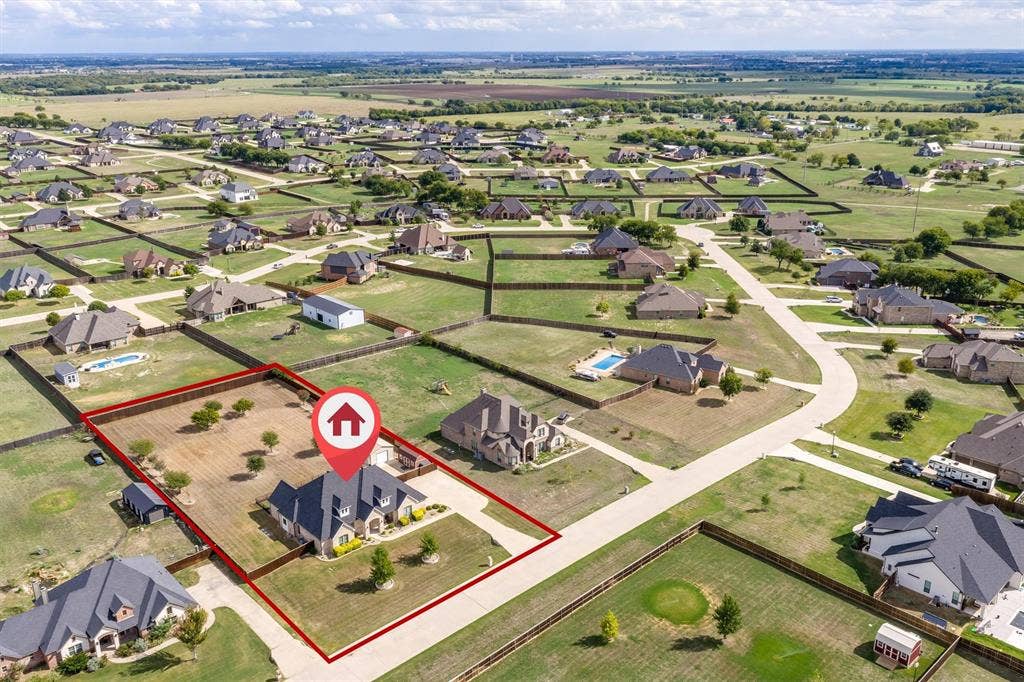 640 Cross Creek Drive, Waxahachie, TX 75167 640 Cross Creek Drive, Waxahachie, TX 75167