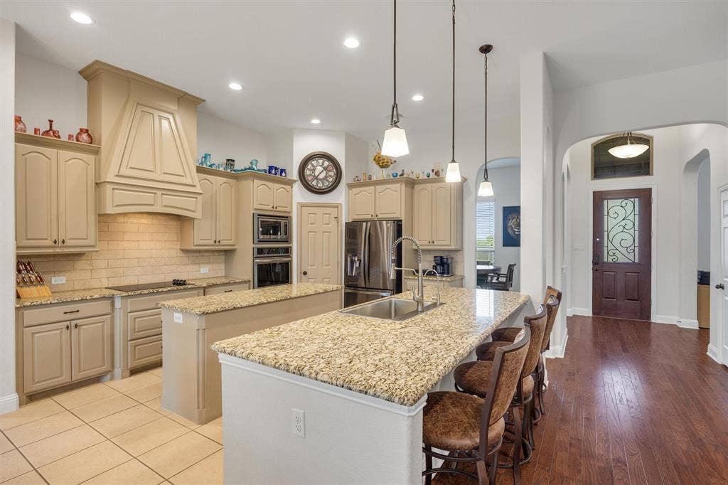 640 Cross Creek Drive, Waxahachie, TX 75167 640 Cross Creek Drive, Waxahachie, TX 75167