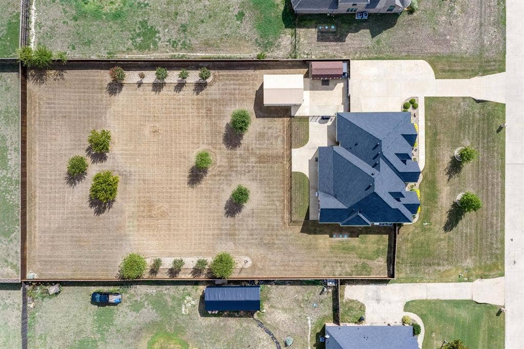 640 Cross Creek Drive, Waxahachie, TX 75167 640 Cross Creek Drive, Waxahachie, TX 75167