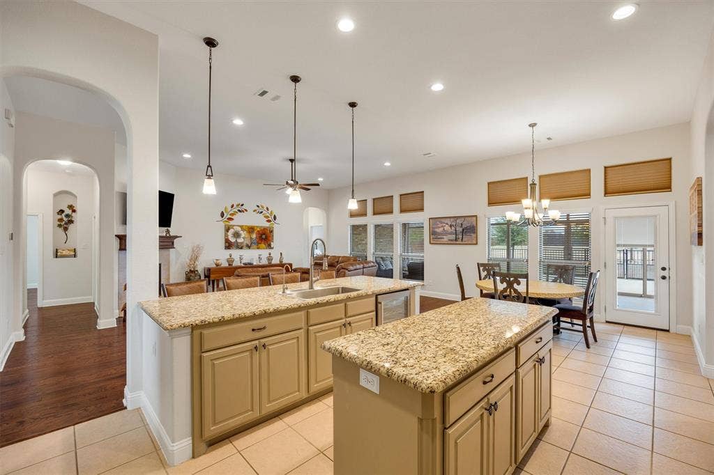640 Cross Creek Drive, Waxahachie, TX 75167 640 Cross Creek Drive, Waxahachie, TX 75167
