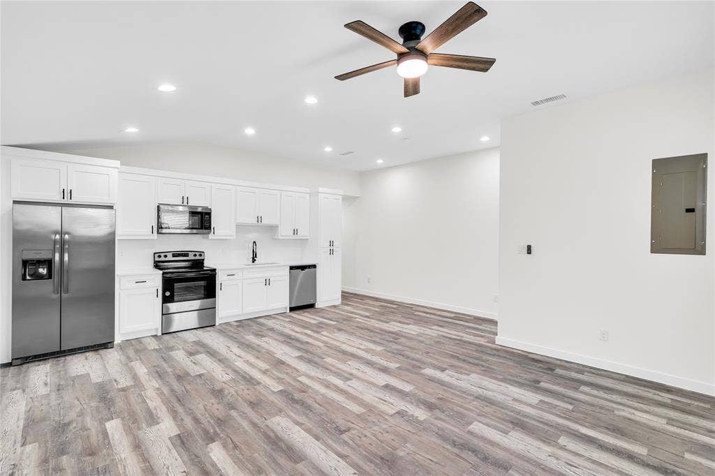 2210 Church Street, #A & B, Greenville, TX 75401 2210 Church Street, #A & B, Greenville, TX 75401