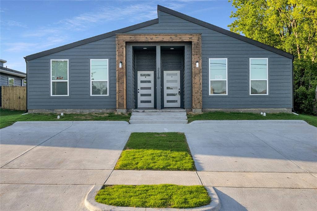 2210 Church Street, #A & B, Greenville, TX 75401 2210 Church Street, #A & B, Greenville, TX 75401