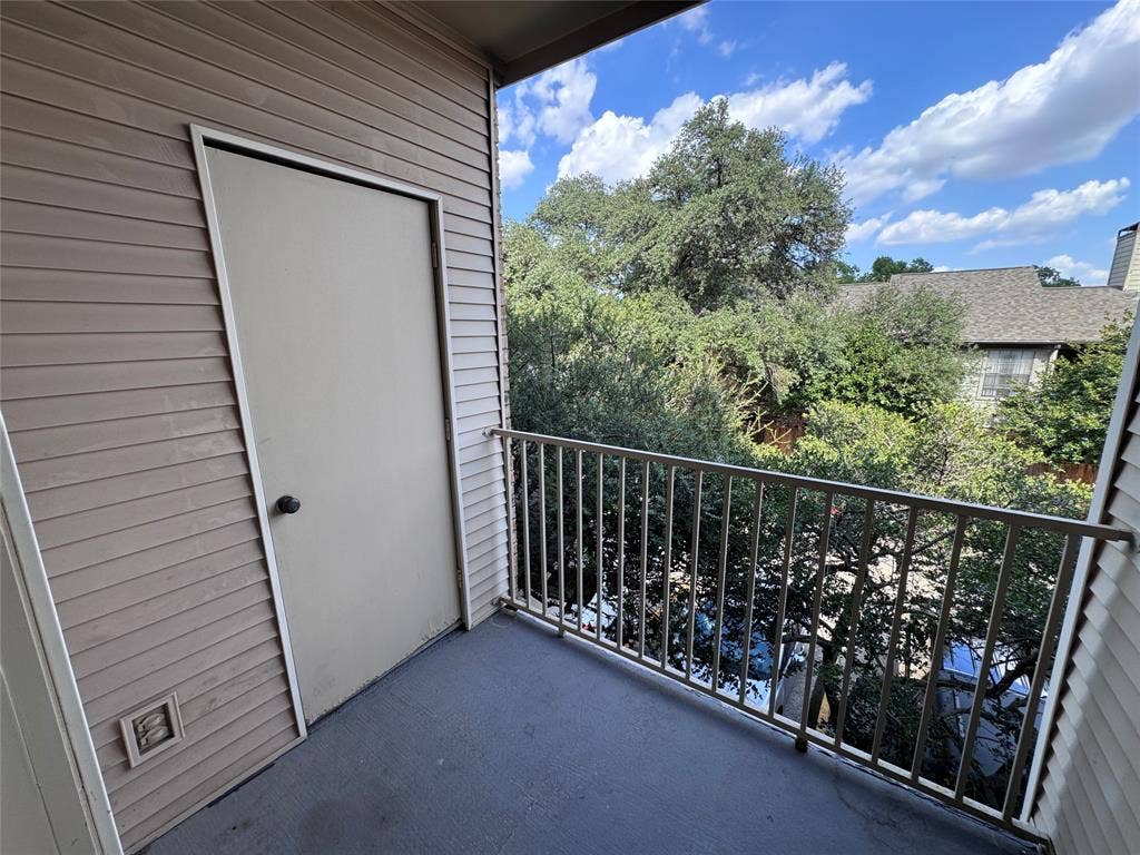 5325 Bent Tree Forest Drive, #2232, Dallas, TX 75248 5325 Bent Tree Forest Drive, #2232, Dallas, TX 75248