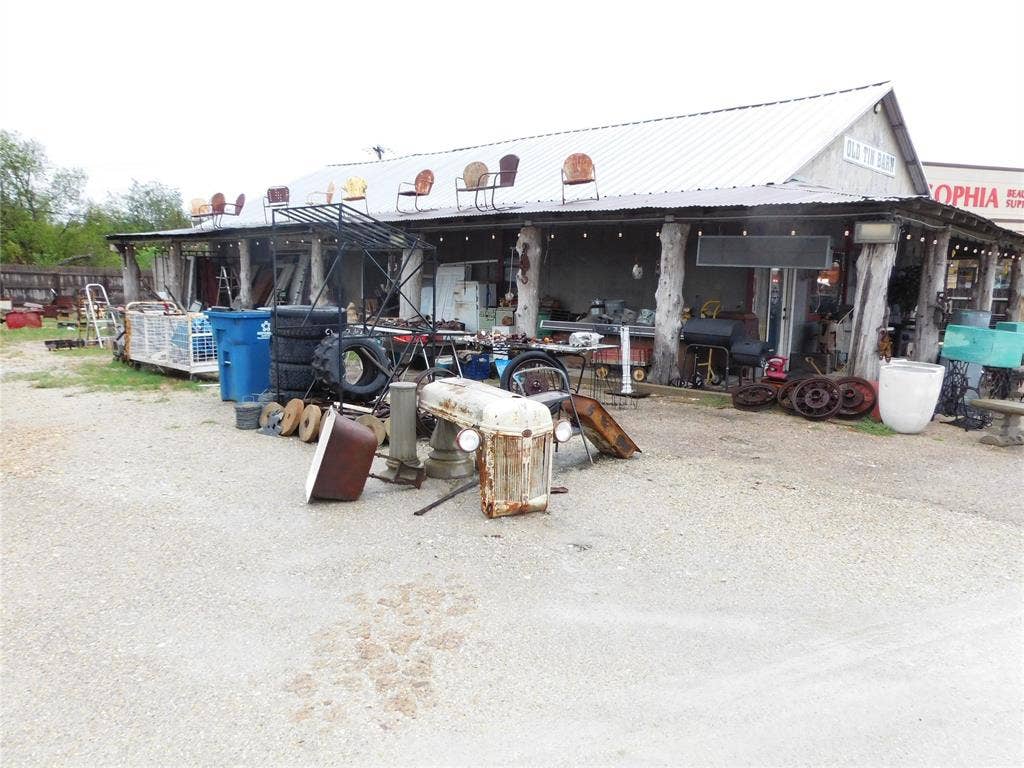1339 E Milam Street, Mexia, TX 76667