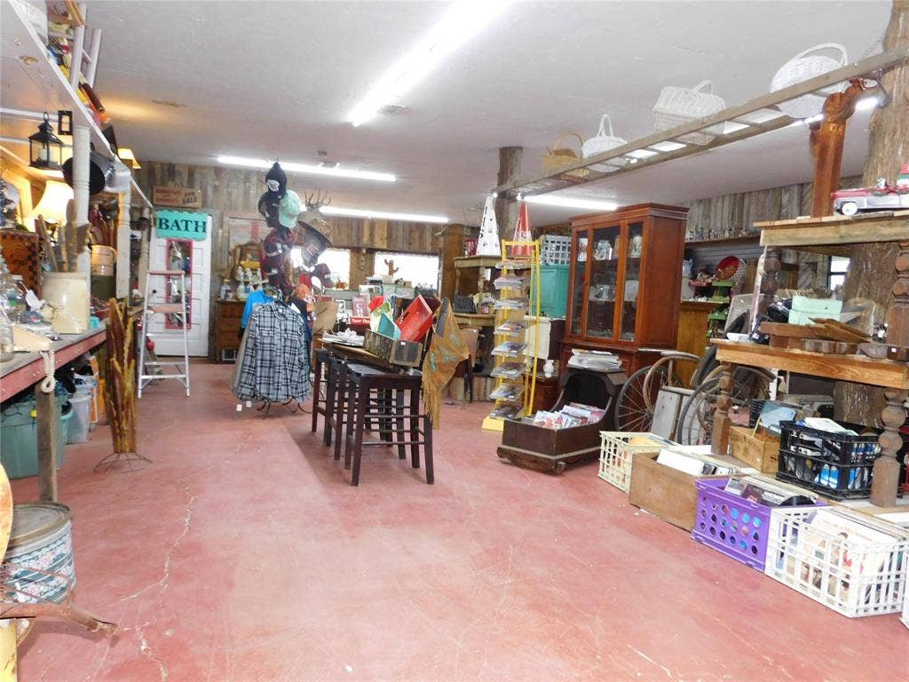 1339 E Milam Street, Mexia, TX 76667