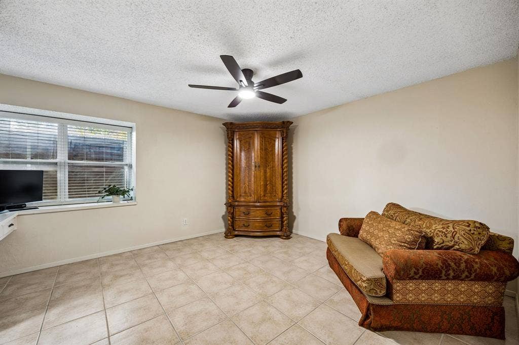 1501 Schumac Lane, Bedford, TX 76022 1501 Schumac Lane, Bedford, TX 76022