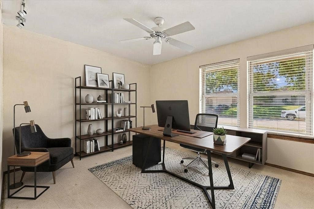 Virtually Staged as office