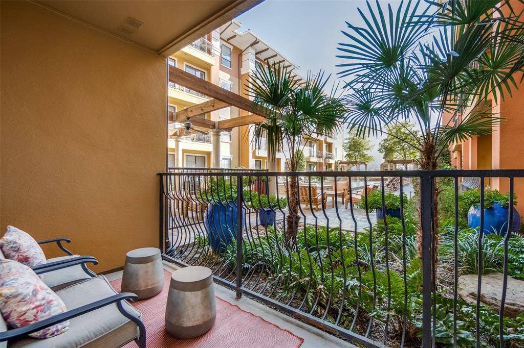 8616 Turtle Creek Boulevard, #214, Dallas, TX 75225