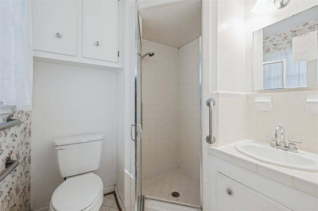 9307 Leaside Drive, Dallas, TX 75238 9307 Leaside Drive, Dallas, TX 75238