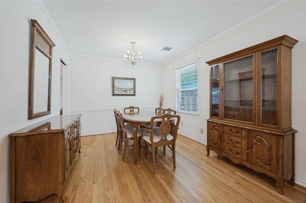 9307 Leaside Drive, Dallas, TX 75238 9307 Leaside Drive, Dallas, TX 75238