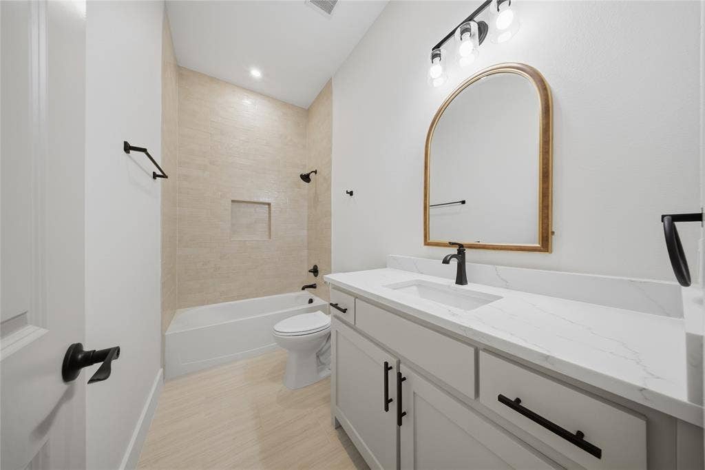 10011 Lansdowne Drive, Dallas, TX 75217 10011 Lansdowne Drive, Dallas, TX 75217