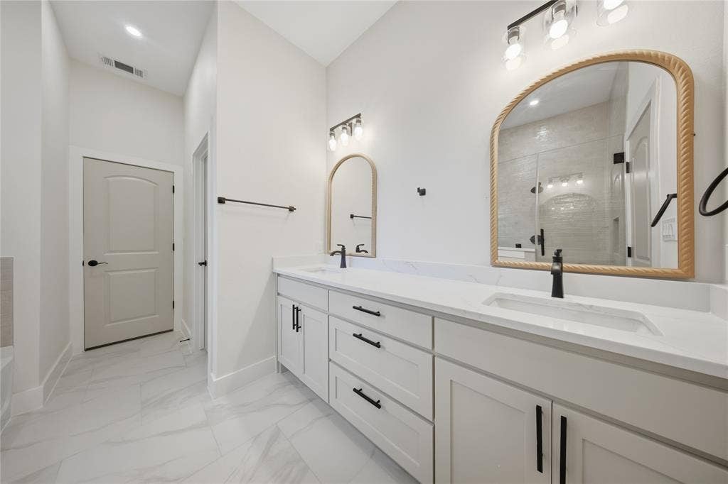 10011 Lansdowne Drive, Dallas, TX 75217 10011 Lansdowne Drive, Dallas, TX 75217