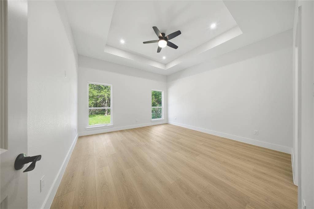 10011 Lansdowne Drive, Dallas, TX 75217 10011 Lansdowne Drive, Dallas, TX 75217