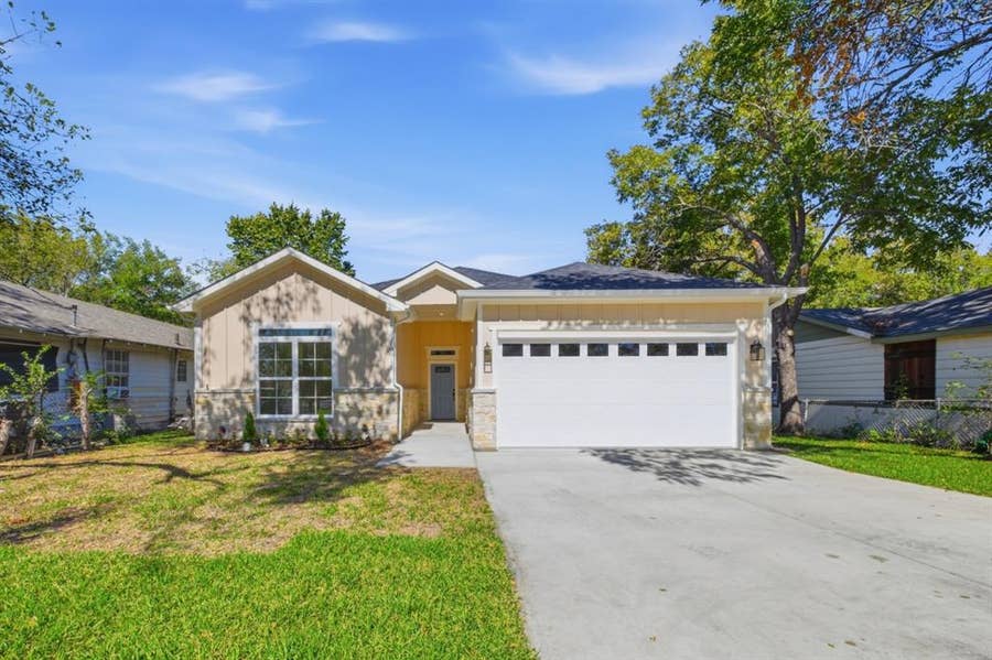 Property photo for 10011 Lansdowne Drive, Dallas, TX
