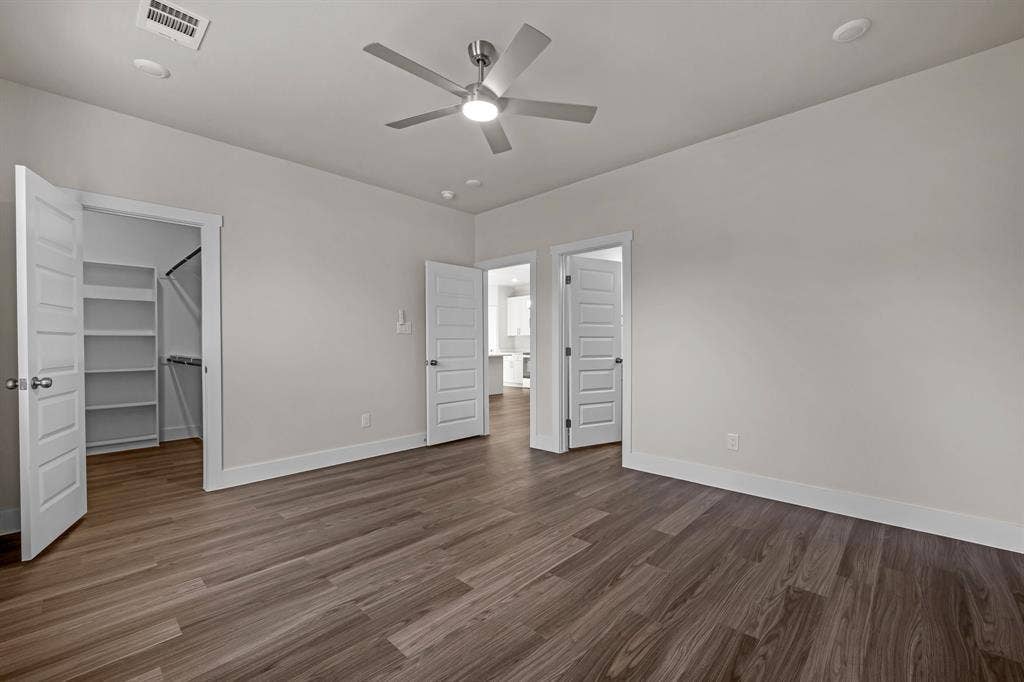 933 Nacogdoches River Drive, Granbury, TX 76048