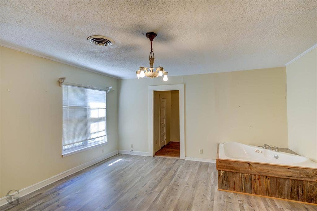 10375 Bonanza Trail, Keithville, LA 71047