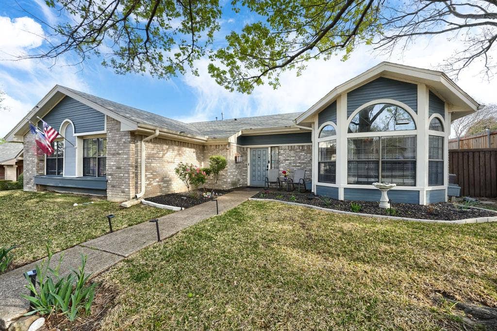 322 Allegheny Trail Lane, Garland, TX 75043 322 Allegheny Trail Lane, Garland, TX 75043