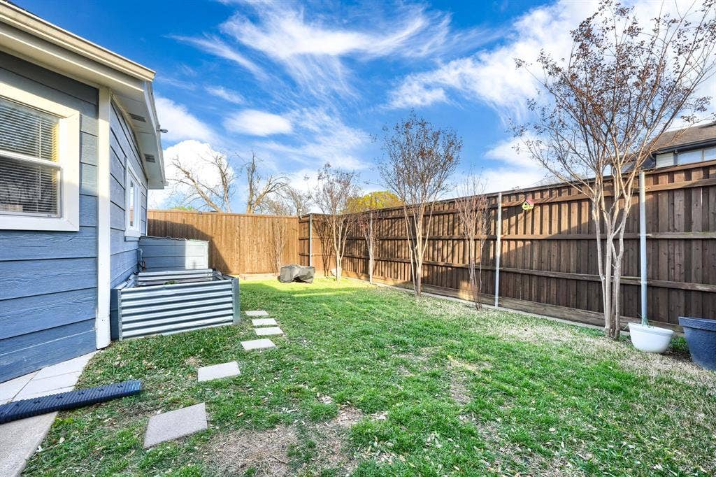 322 Allegheny Trail Lane, Garland, TX 75043 322 Allegheny Trail Lane, Garland, TX 75043
