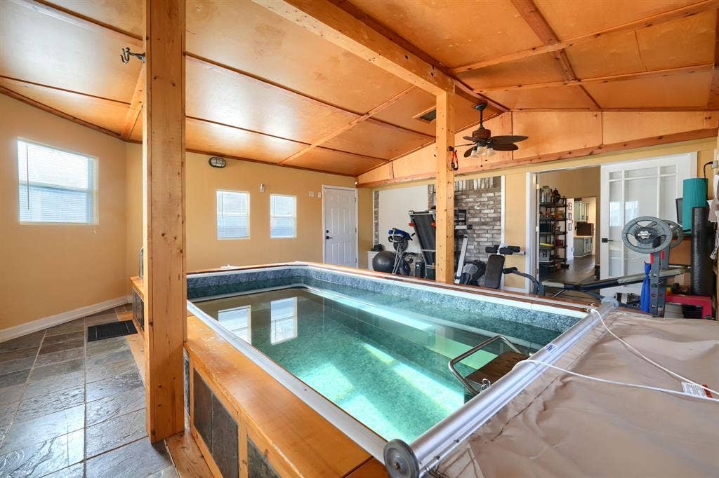 322 Allegheny Trail Lane, Garland, TX 75043 322 Allegheny Trail Lane, Garland, TX 75043