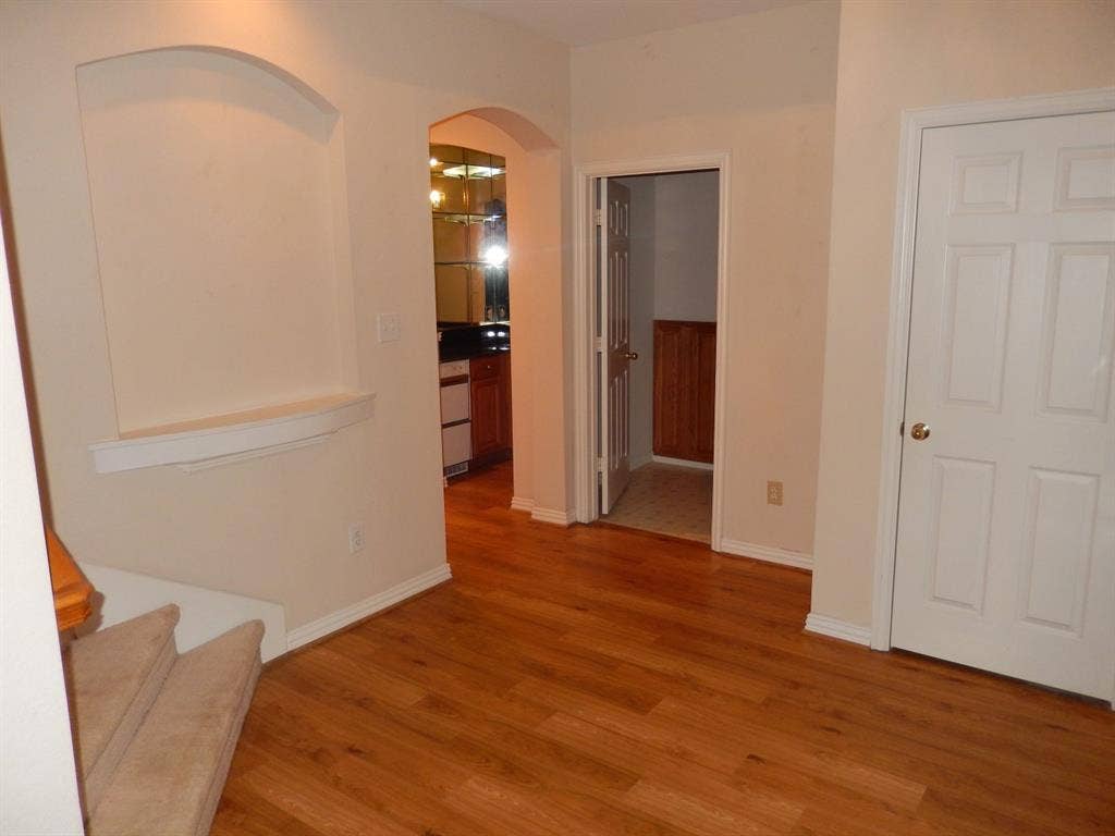 5414 Deer Brook Road, Garland, TX 75044 entry