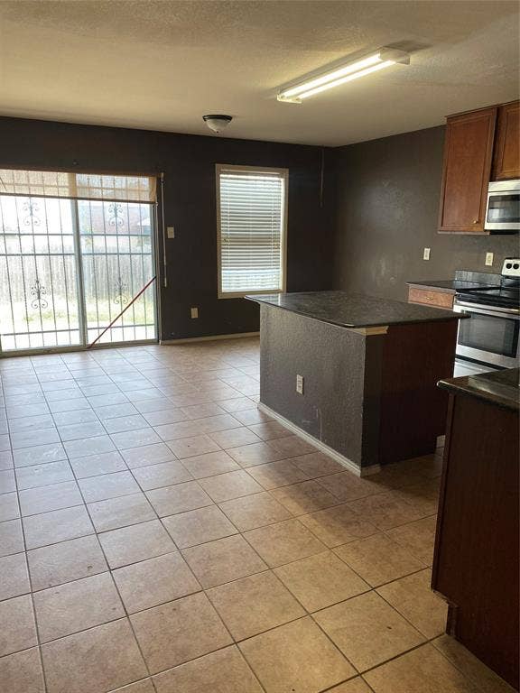 6628 Leaning Oaks Street, Dallas, TX 75241 6628 Leaning Oaks Street, Dallas, TX 75241