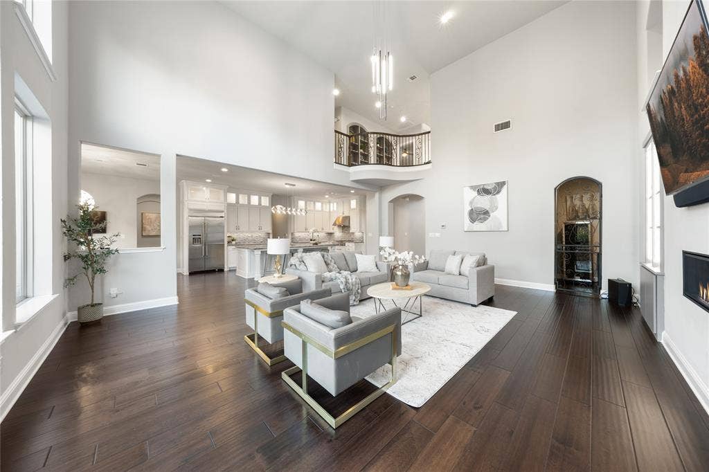 1207 Holford Drive, Frisco, TX 75036