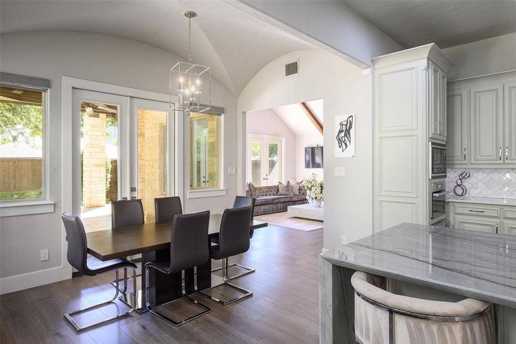 6406 Deloache Avenue, Dallas, TX 75225