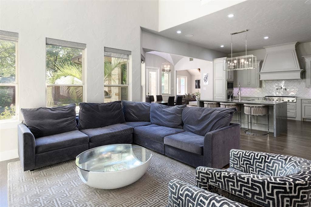 6406 Deloache Avenue, Dallas, TX 75225
