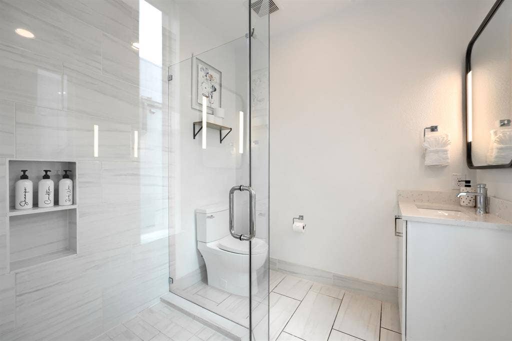320 Mathey Court, Dallas, TX 75208 320 Mathey Court, Dallas, TX 75208