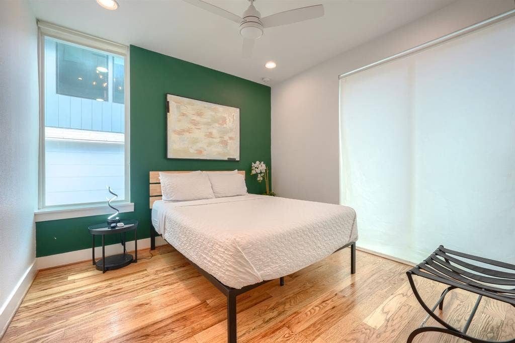 320 Mathey Court, Dallas, TX 75208 320 Mathey Court, Dallas, TX 75208