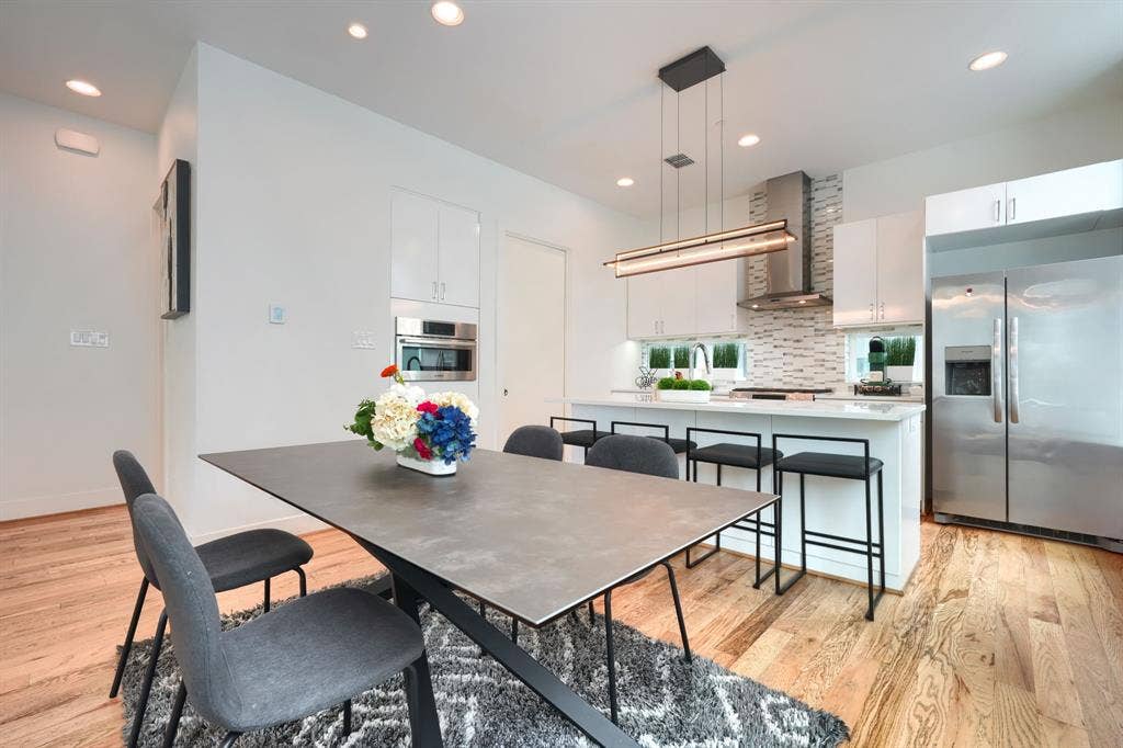 320 Mathey Court, Dallas, TX 75208 320 Mathey Court, Dallas, TX 75208