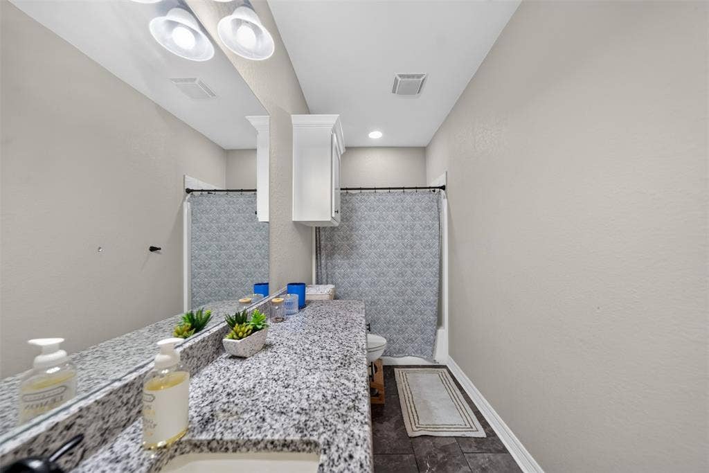 Bathroom #2