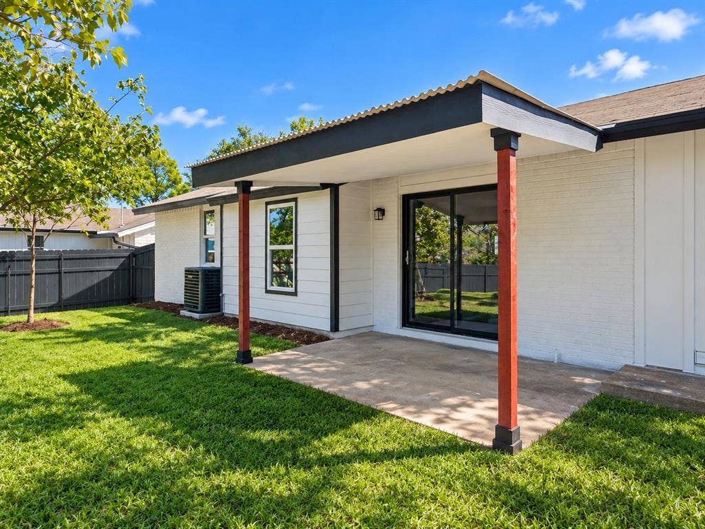 2613 Syracuse Drive, Irving, TX 75062 2613 Syracuse Drive, Irving, TX 75062