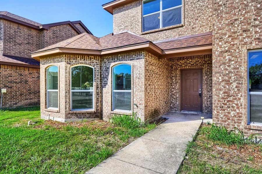 Property photo for 2903 Preston Trail, Grand Prairie, TX