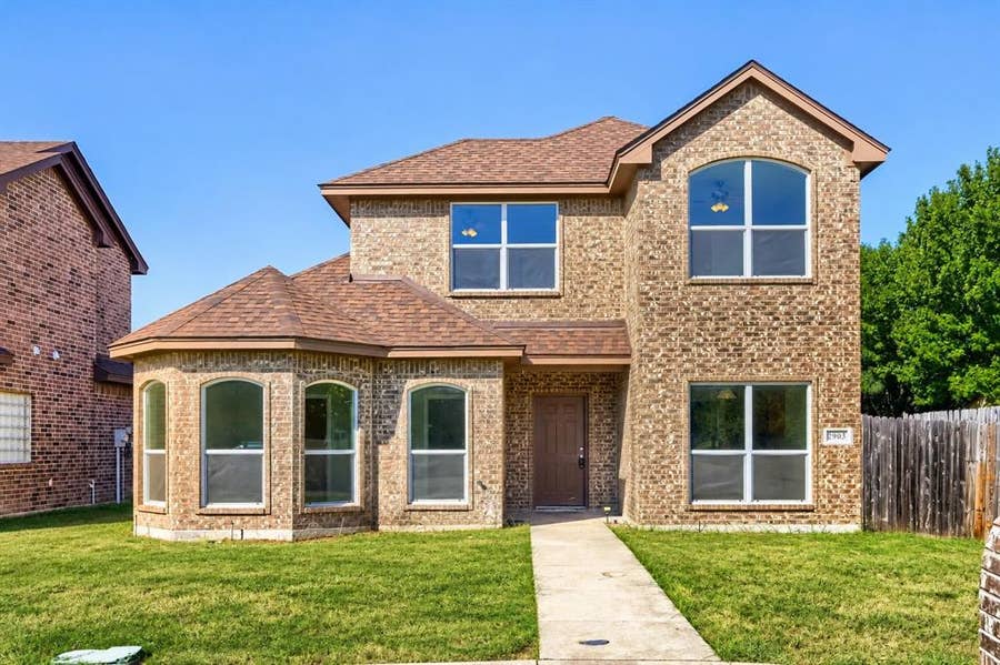 Property photo for 2903 Preston Trail, Grand Prairie, TX