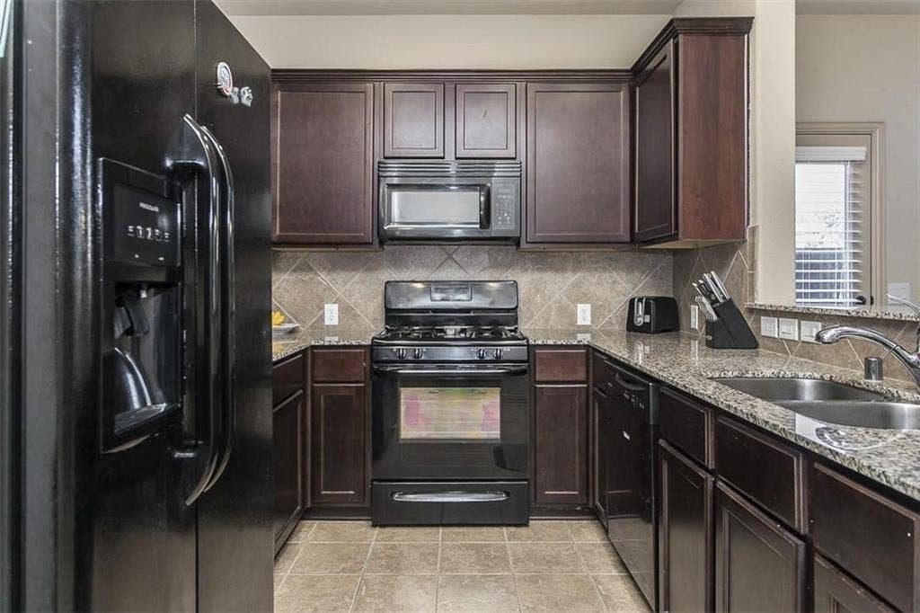 867 Llano Drive, Allen, TX 75013 867 Llano Drive, Allen, TX 75013